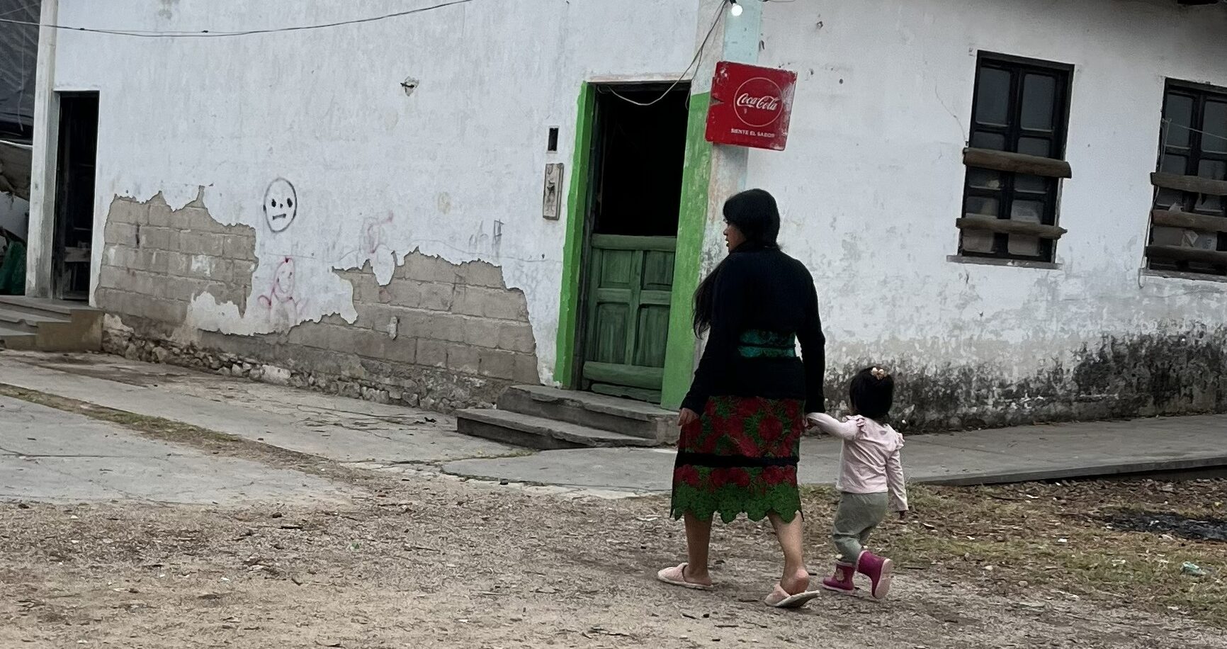 Maternidad, identidad y comunidad: complejidades de las mujeres en situación de desplazamiento forzado en Chiapas.
