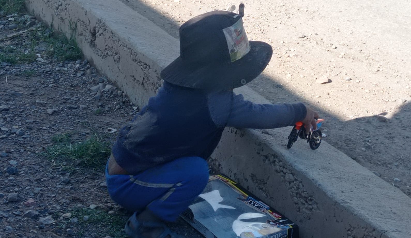 Lo que se queda en la sierra: infancia indígena y pérdida después del desplazamiento en Guadalupe y Calvo
